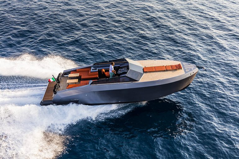 Mazu Yachts 38 open