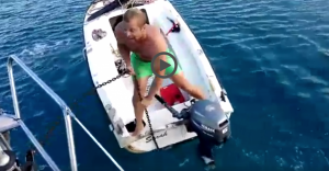 Barco italiano atacado na Croácia.
O incrível vídeo postado por seu proprietário