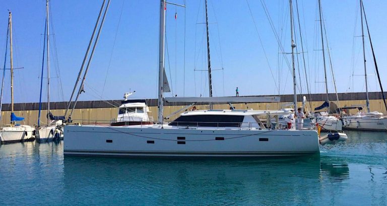 Tangaroa Moody 54