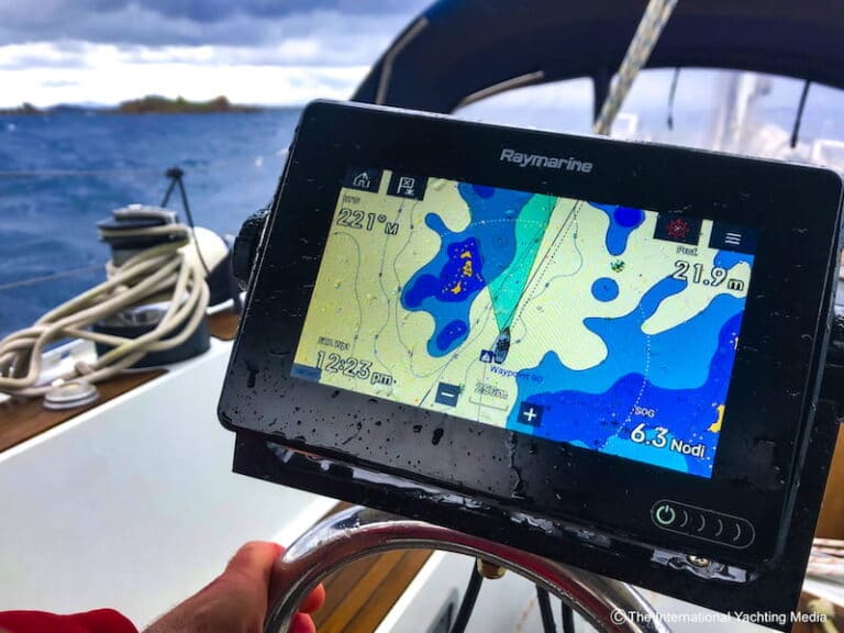 Raymarine Axiom 7: here are the results of 3-year stress test