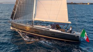 Ice 70: navegar a bordo de um Stradivarius. Prova de mar completa