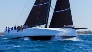 Neo 570c: o super teste do carro-chefe da Neo Yachts