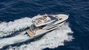 PRESTIGE F4, prueba en el mar de un yate fuera de lo común