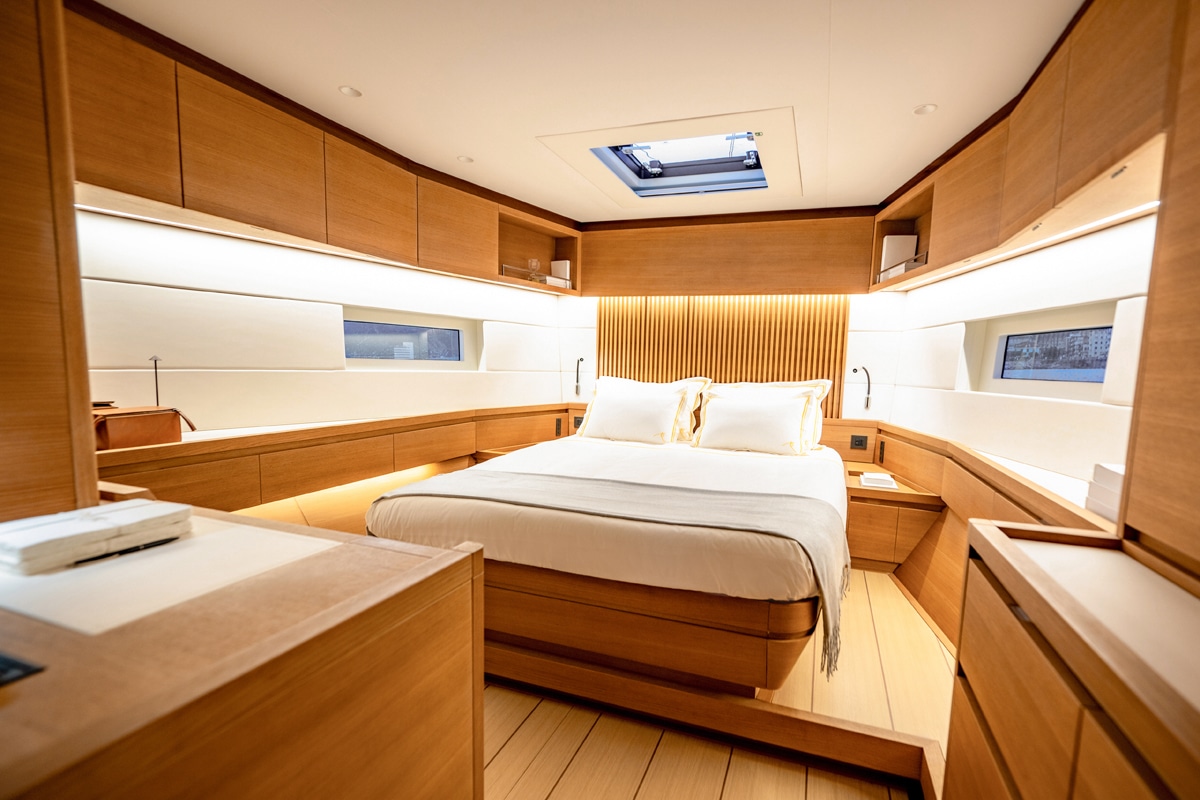 Grand Soleil 72 Long Cruise master cabin