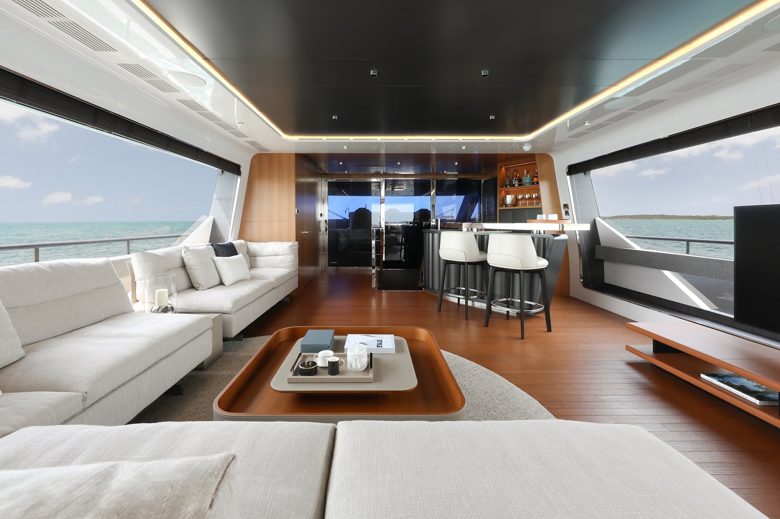 Ocean Alexander 35 Puro bridge deck