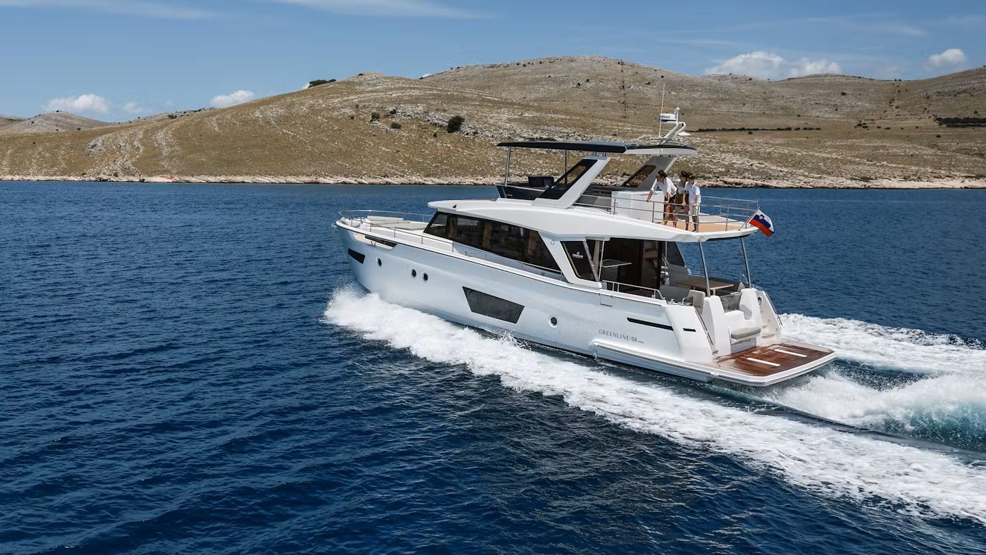 Test. GREENLINE 58 FLY HYBRID, de ongeëvenaarde gezinscruiser