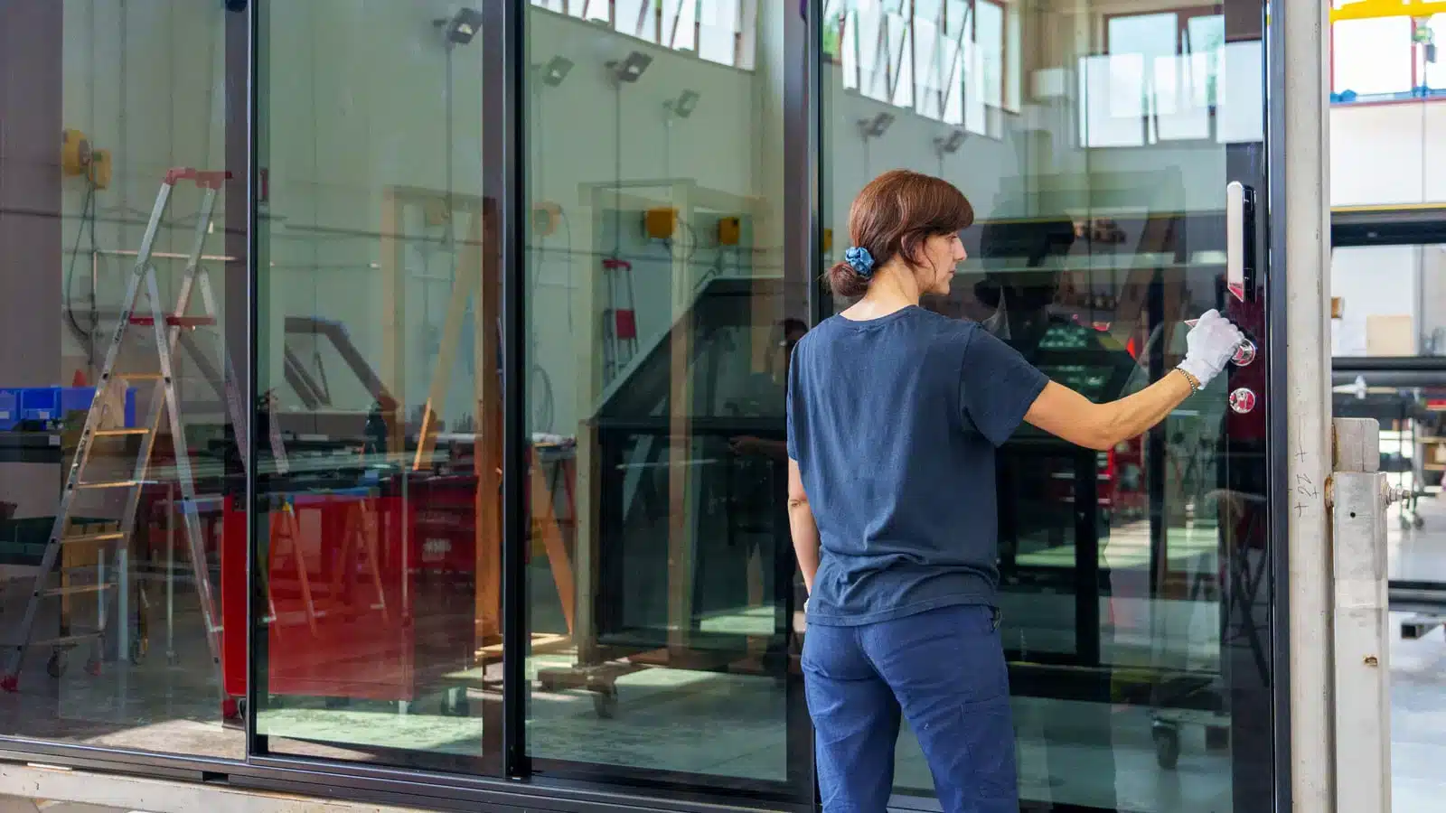 Quick Group onthult nieuwe producten voor de superjachtmarkt: de Airlock stroomafnemerdeur en het Riviera verankeringssysteem