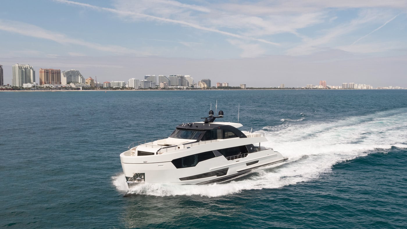 Ocean Alexander 32E : new unit sold in USA