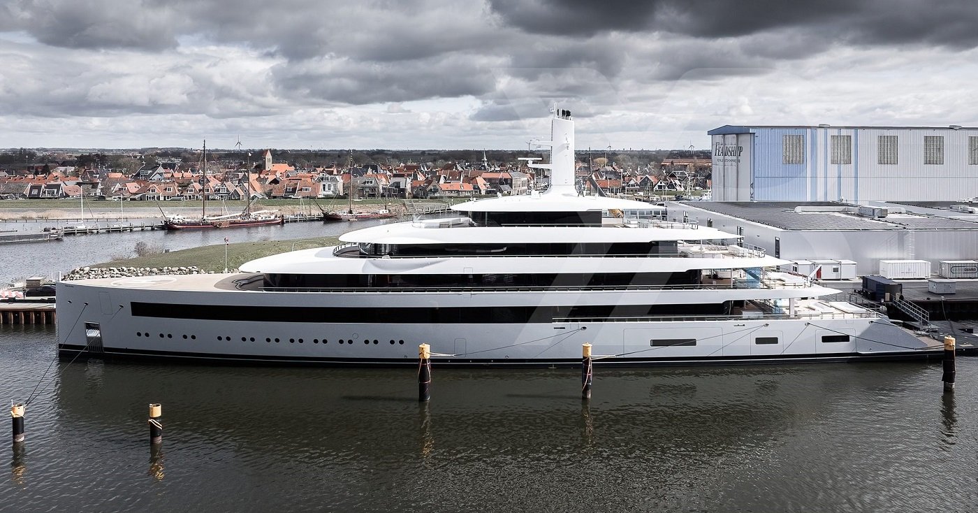 yacht-exteriors