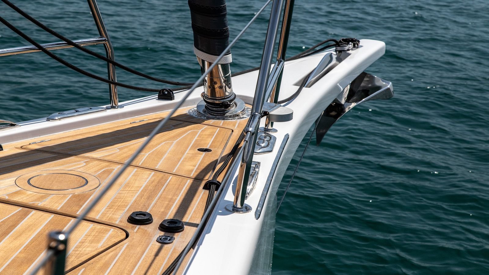 Proue de l'ICE70 sport Proue de l'ICE70 sport