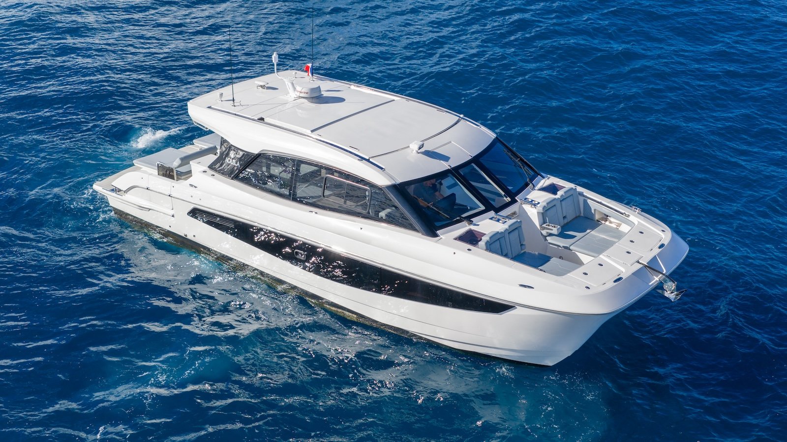 aquila 42 coupe video sea trial aquila 42 coupe video sea trial