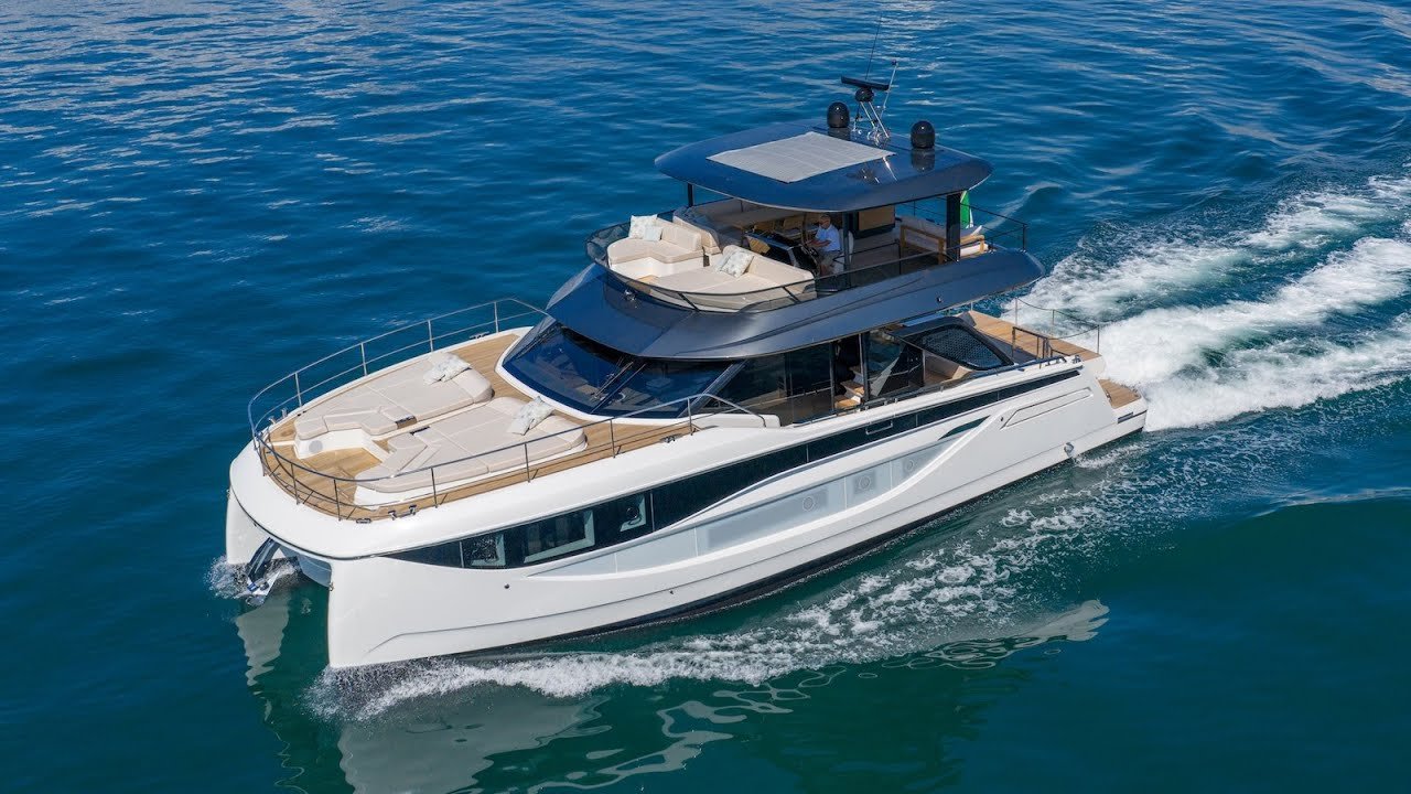 PRESTIGE M7 : test complet et description des intérieurs