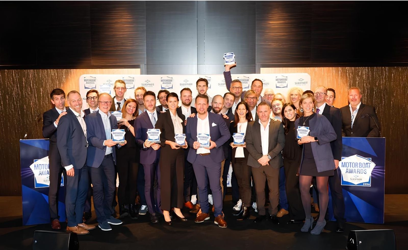 foto de los premios motor boat de absolute yachts