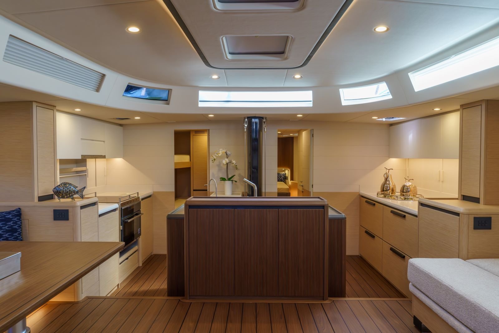 ice 66 suite interior