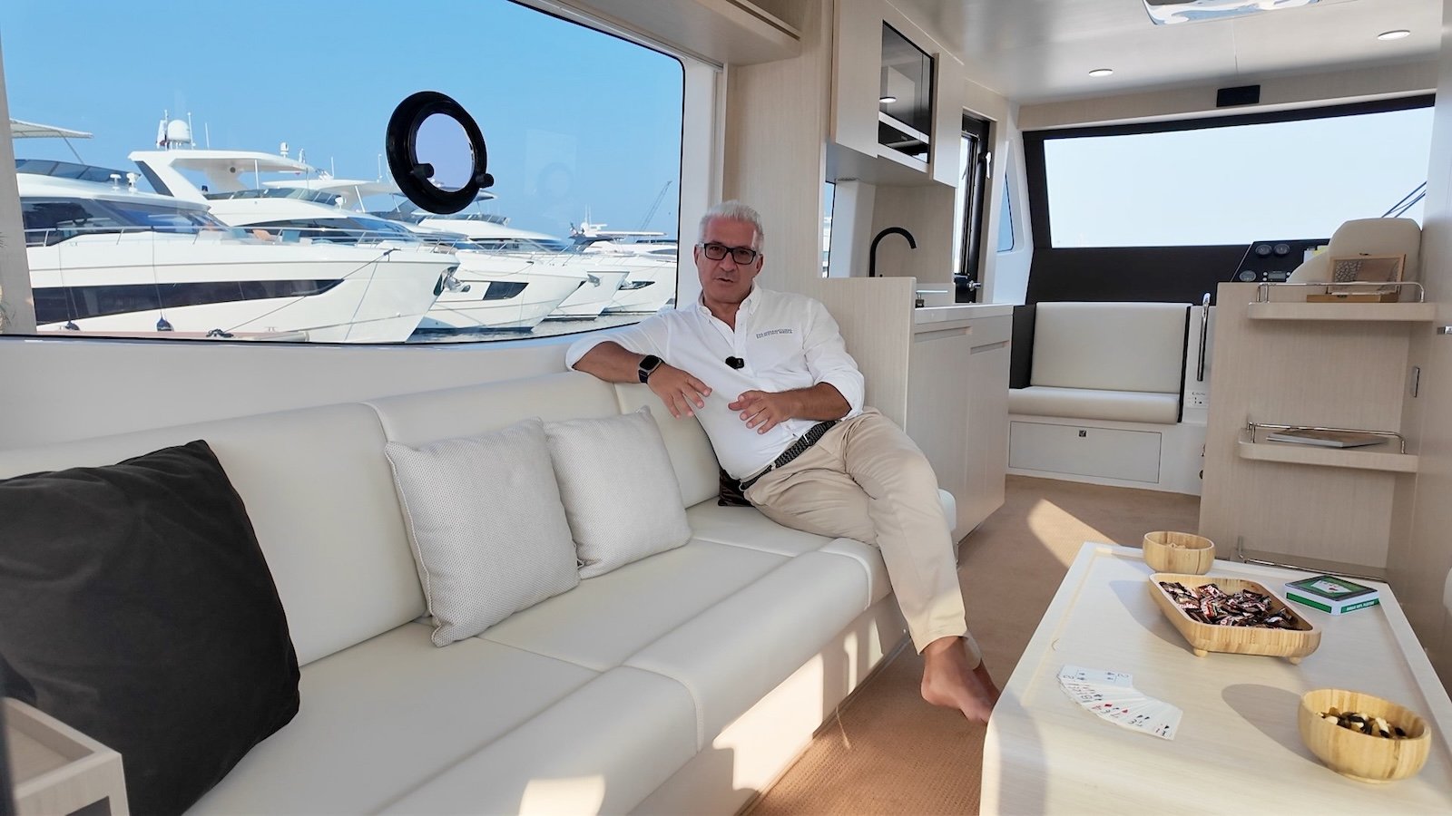 Interiores del Silvercat 40 LUX Interiores del Silvercat 40 LUX