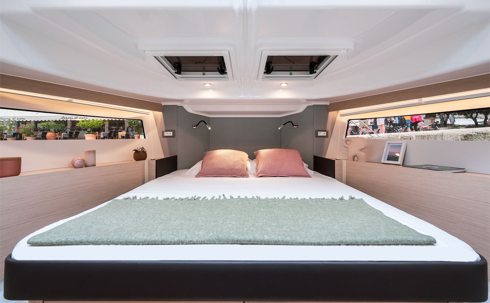 Cabine principal do Delphia 11 Flylounge